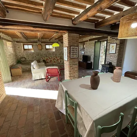 Countryside In With Swimming Pool *