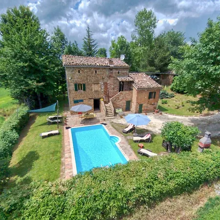Countryside In With Swimming Pool * Amandola