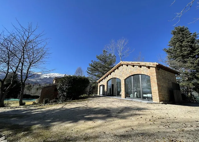 Countryside In With Swimming Pool Villa